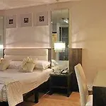 Hotel Zuni Restaurant & Boutique