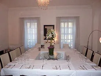 ホテル Zuni Restaurant & Boutique 3*