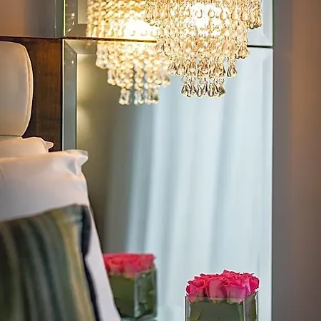 Zuni Restaurant & Boutique