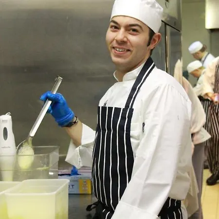 Zuni Restaurant & Boutique 3*