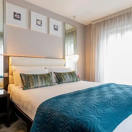 Zuni Restaurant & Boutique