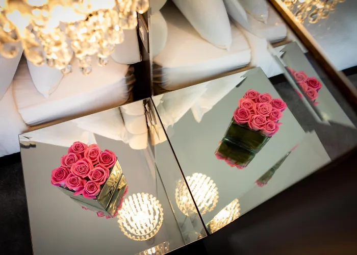 Otel Zuni Restaurant & Boutique 3*