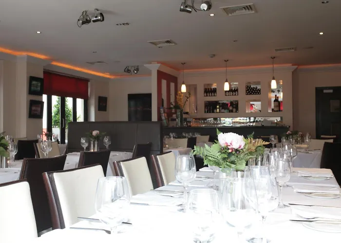 Zuni Restaurant & Boutique 3*