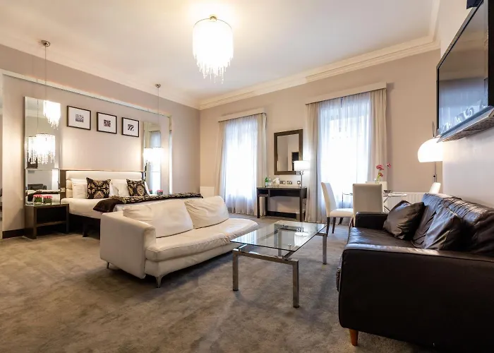 Hotel Zuni Restaurant & Boutique