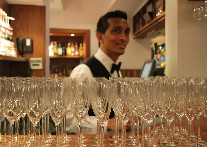 Otel Zuni Restaurant & Boutique 3*